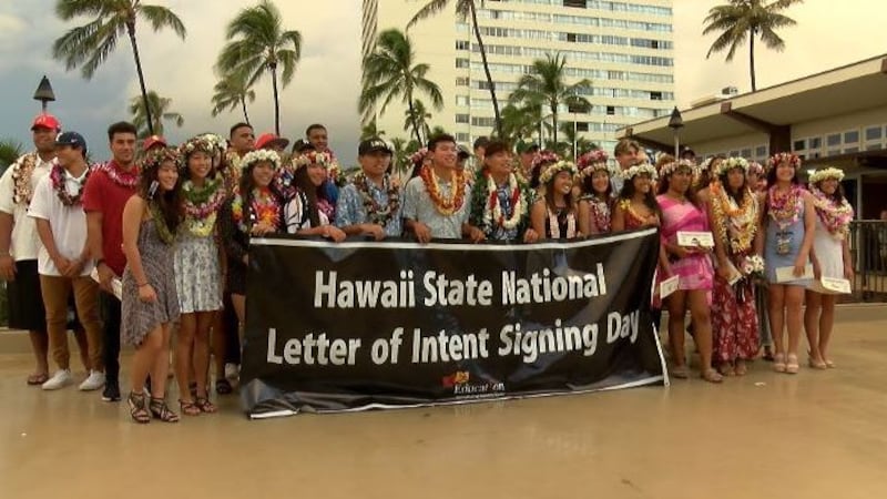 Athletes gathered for a group photo following Hawaii State National Letter of Intent Day